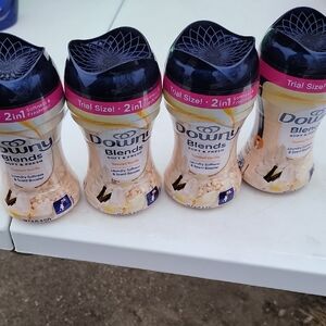 Downy Vanilla 2-in-1 Laundry Scent Booster - Bundle